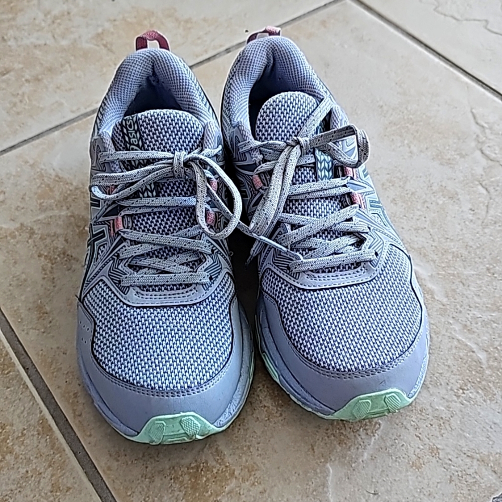 Asics Gel Venture 8